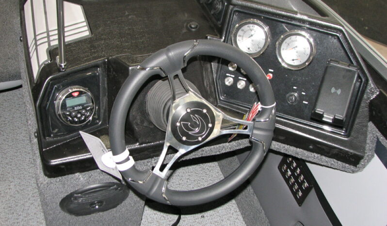 WINTER SALE-2023-1950 Sportfish with 200 Mercury full