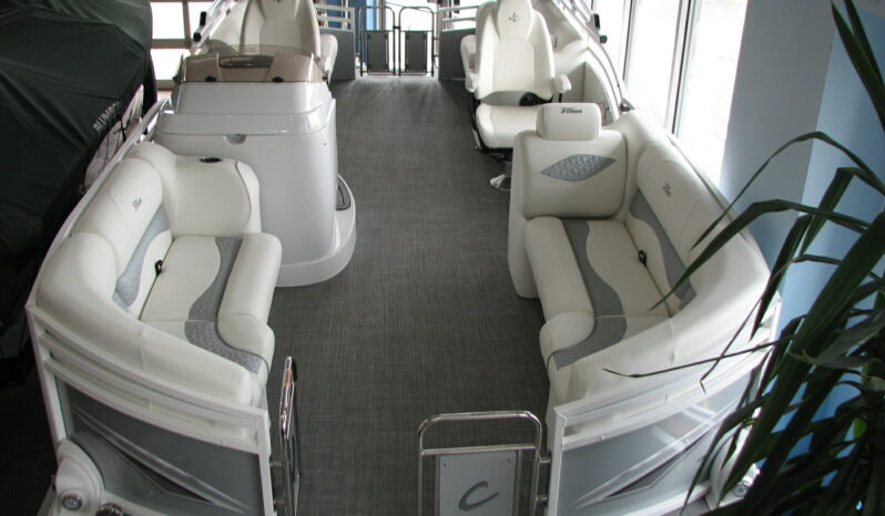 23′ JC Neptoon Sport TT w/200 Mercury full