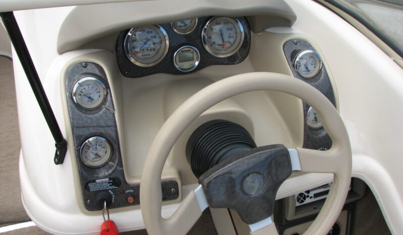 1999 Larson 20′ 206LXI with 5.0L Volvo full