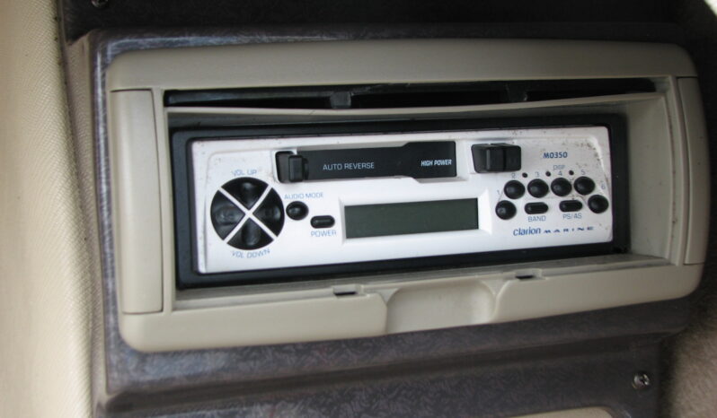 1999 Larson 20′ 206LXI with 5.0L Volvo full