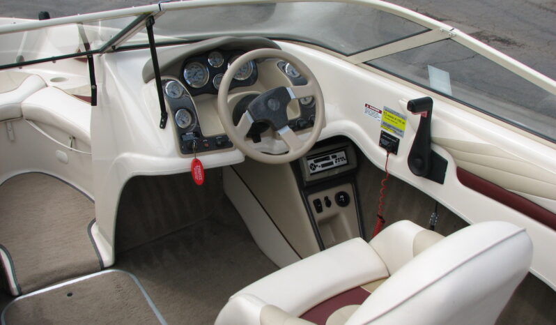 1999 Larson 20′ 206LXI with 5.0L Volvo full