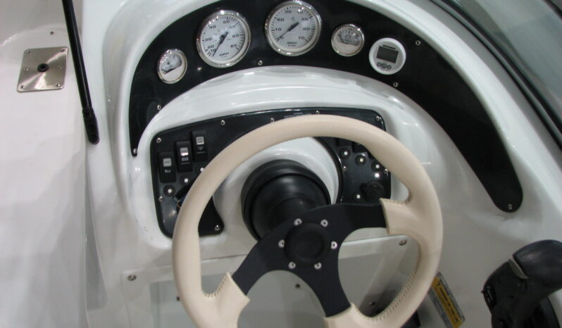 2006 Sierra 17′ Bowrider with 115 Mercury 4 stroke outboard full