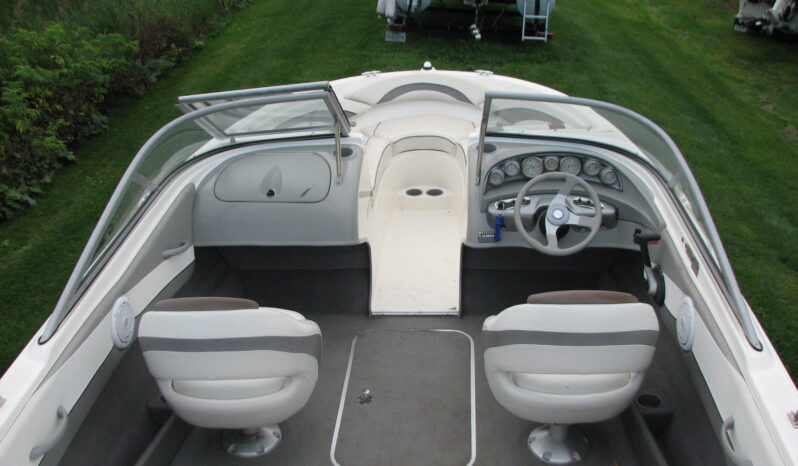 2007 Bayliner 19′ Bowrider with 5.0L Mercruiser full