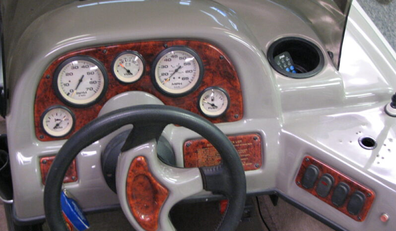 JUST IN-2003 17′ Tracker V17 w/90 Mercury 4 stroke full