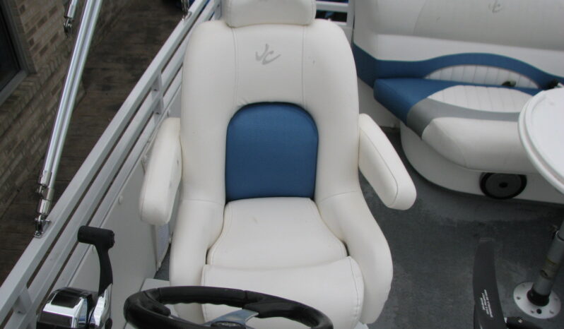 2012 JC Neptoon Sport TT 23’w/250 Mercury full