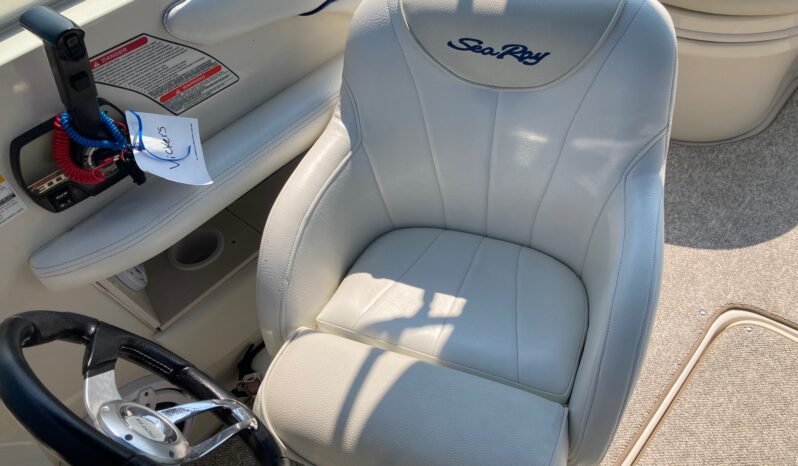 2000 SeaRay 260 Bow Rider W/ 310HP Mercruiser full