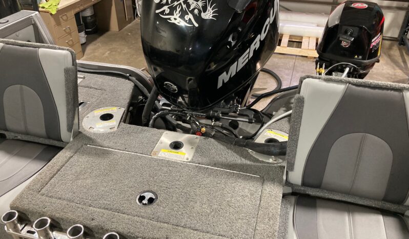 2015 1950 Super Hawk w/200 Mercury Verado full