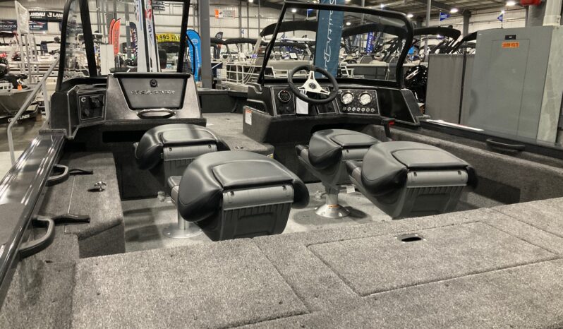 2026 Crestliner 1850 Fish Hawk W/ 150 HP Mercury full