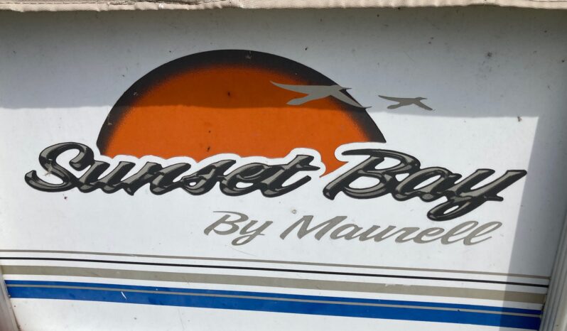 2007 Sunset Bay 23′ pontoon w/ 2015 Suzuki 90HP full