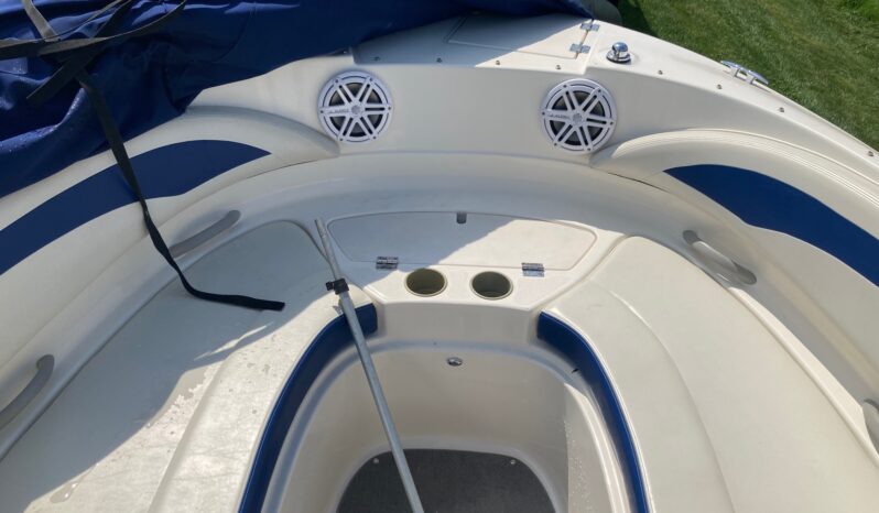 2007 Bayliner 19′ Bowrider with 5.0L Mercruiser full